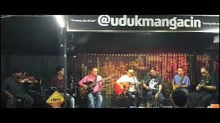 DEWA 19 - RESTOE BOEMI (Keroncong Cover by KRONCONG 5G ft. Botrok) Live Performance
