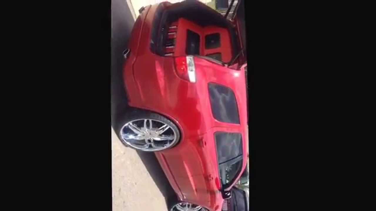 Dodge durango sitting on 28s.. No lift - YouTube