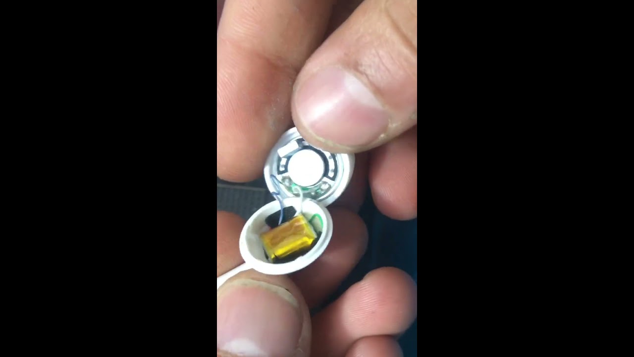 Airpods Teardown What S Inside Apple Clone Wireless Headphones