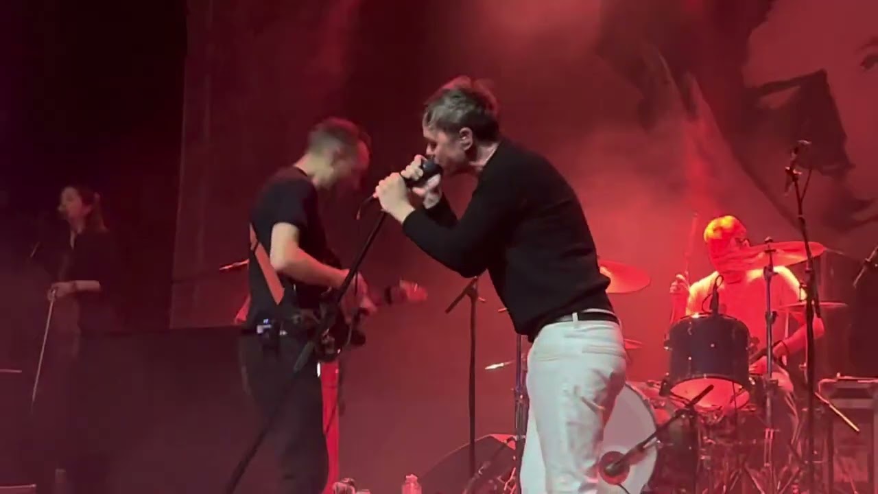 A Distant History - Idlewild - Kentish Town Forum, London - 17.12.22.