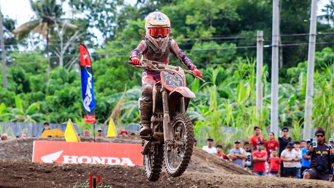 Zyrah Paco from last to 2nd place😱. Ladies first heat Tagum city LYR motocross festival. 