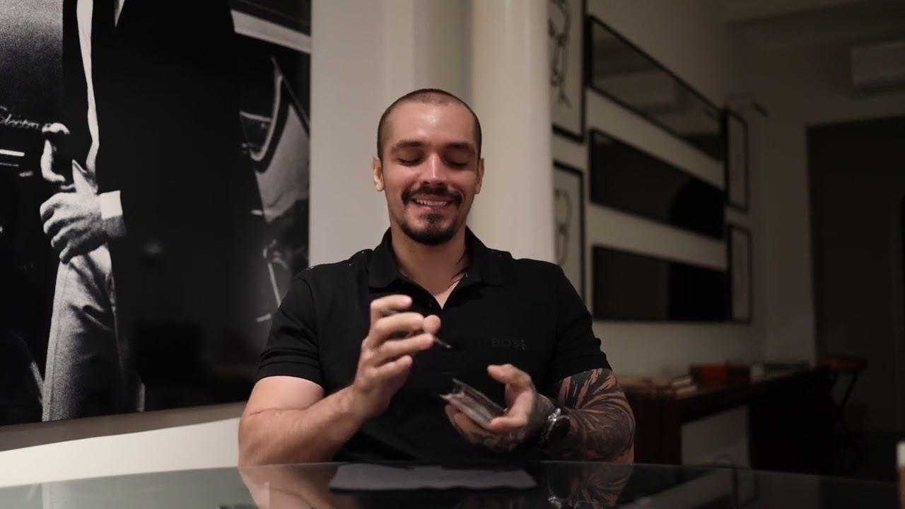 Лев: Так больно - они активно избегают тебя, но не могут тебе противостоять | Таро 19-25 января