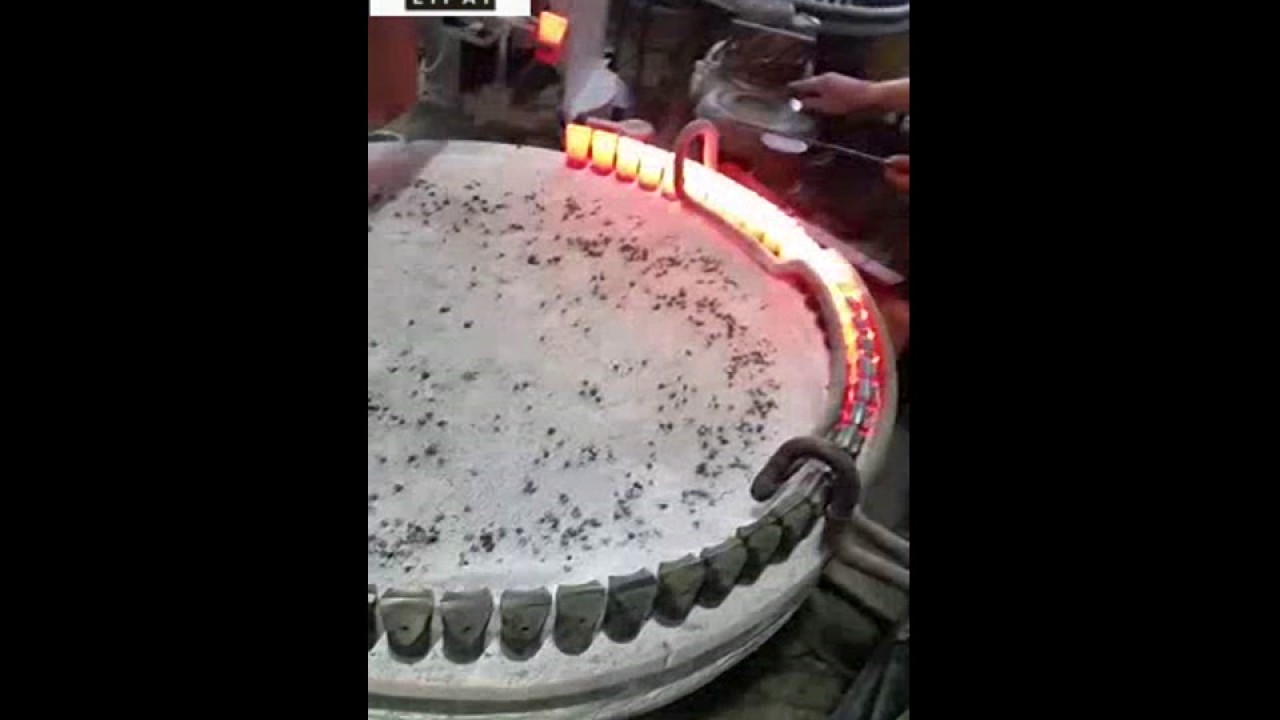 automatic feeder induction forging machine runing video