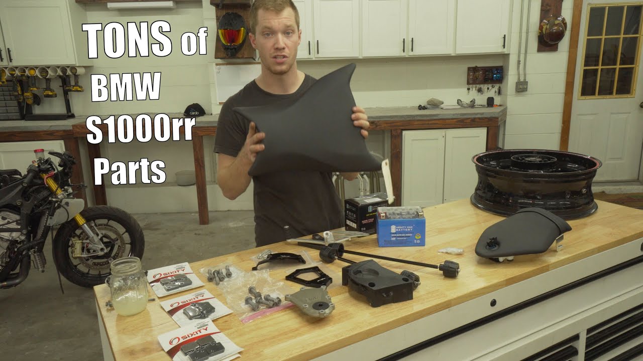 BMW S1000rr Wrecked Bike Rebuild ( PT. 4 Timing chain & Case sliders