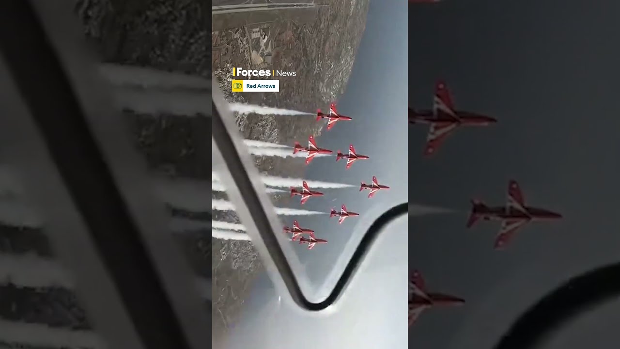 Red Arrows Arrive In Malta STYLE With Thrilling Loop
