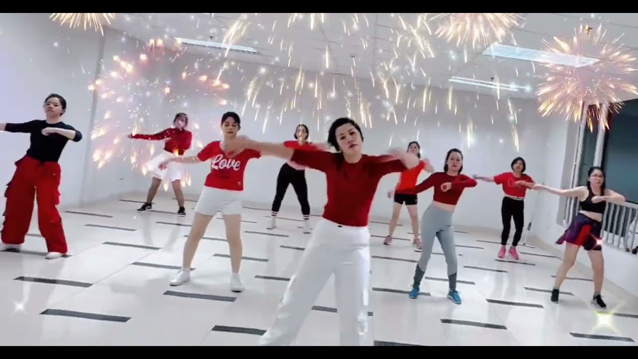 Happy new year Remix ( Nhạc Việt) / Choreo Abaila / Zumba cover/Zumba Anna/Dance fitness