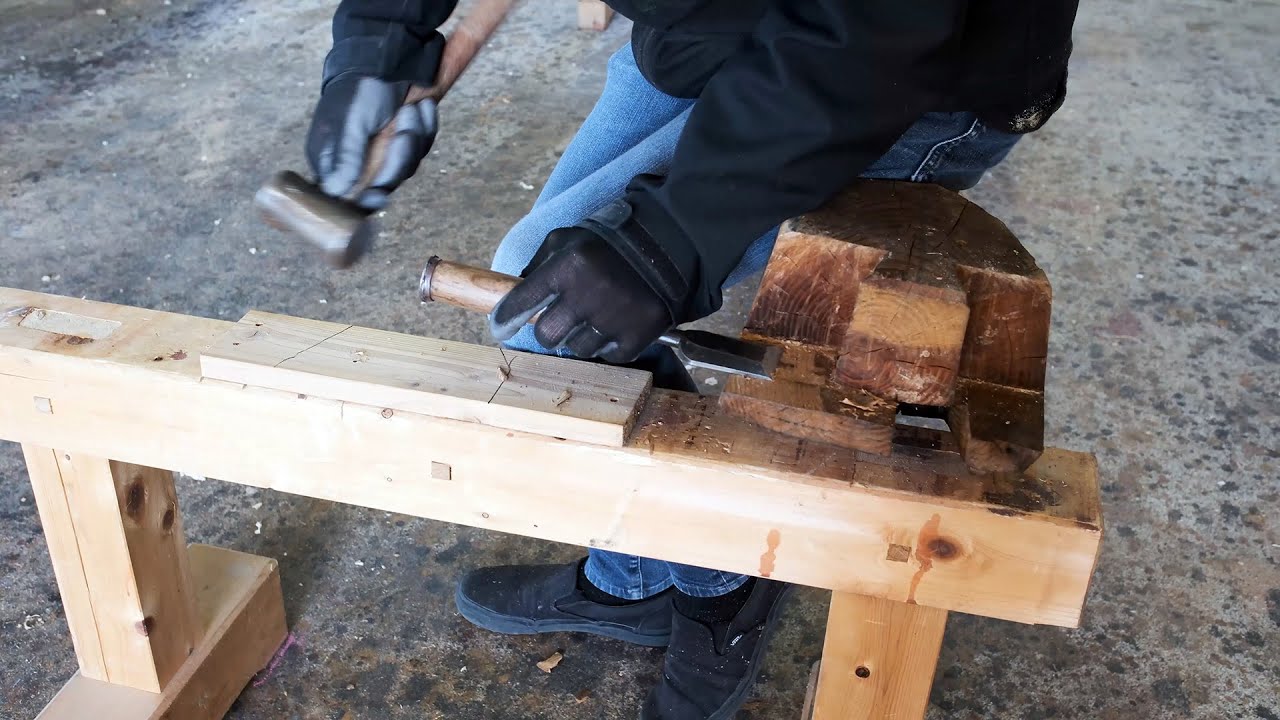 大工の職人技　～光付けの実演～