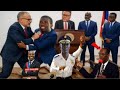 4 Avril rive Guy Philippe pran kontwòl pouvwa wooyy 