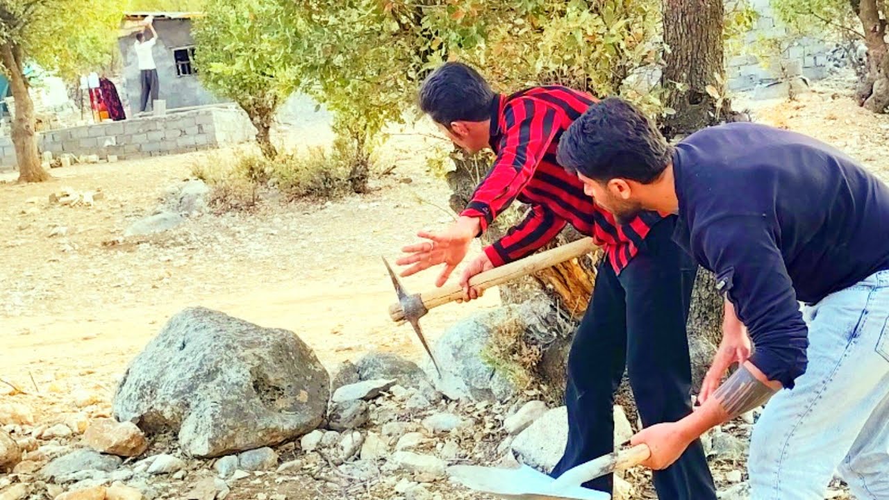 „Fjársjóður steinbjarnarins: Bardagi í hjarta fjallsins“