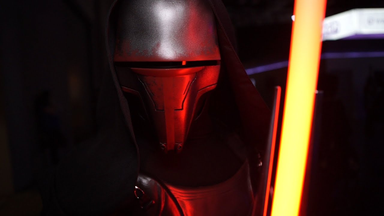 Video till Massor med cosplay från PAX South