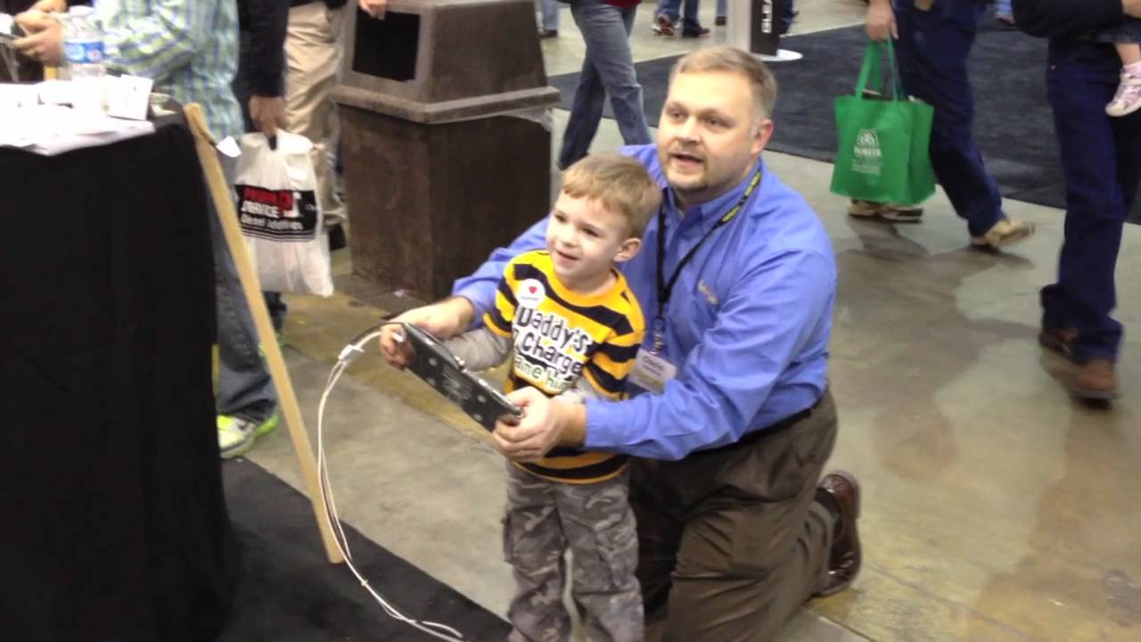 2012 National Farm Machinery Show - Fastline AgRacer Game App - YouTube