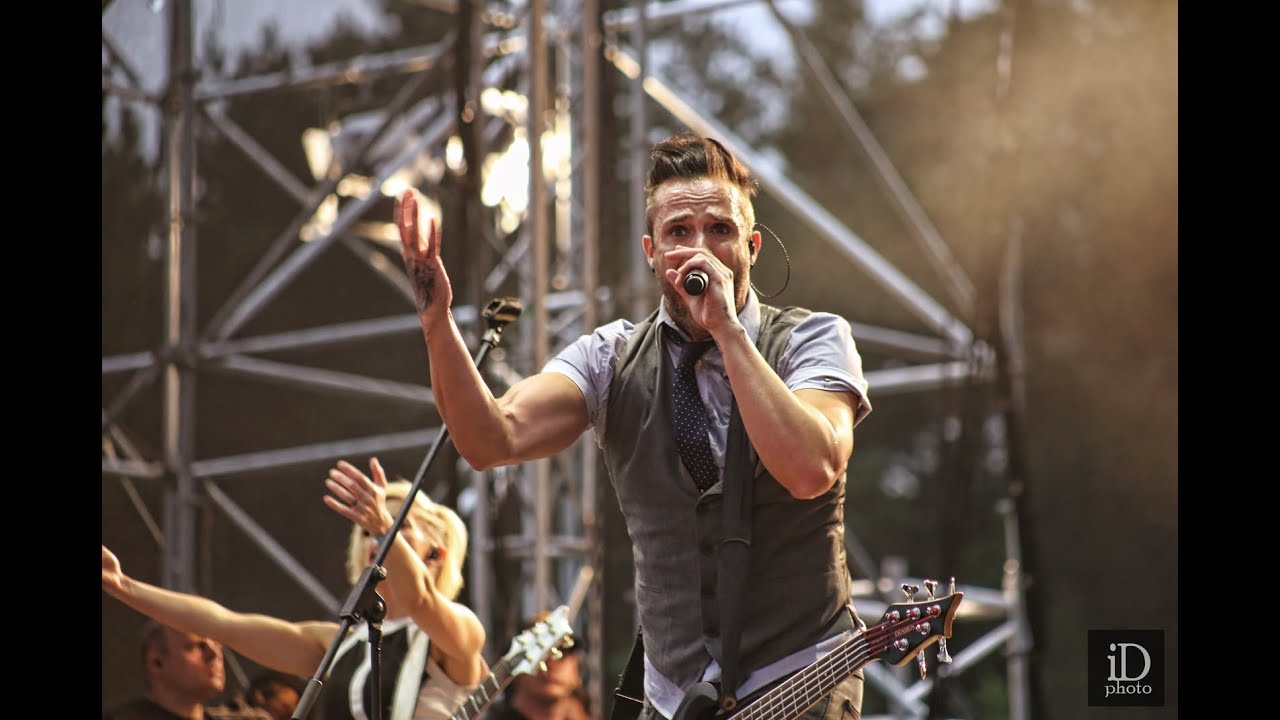 Skillet - Rebirthing (live in Minsk, 04-07-14) - YouTube
