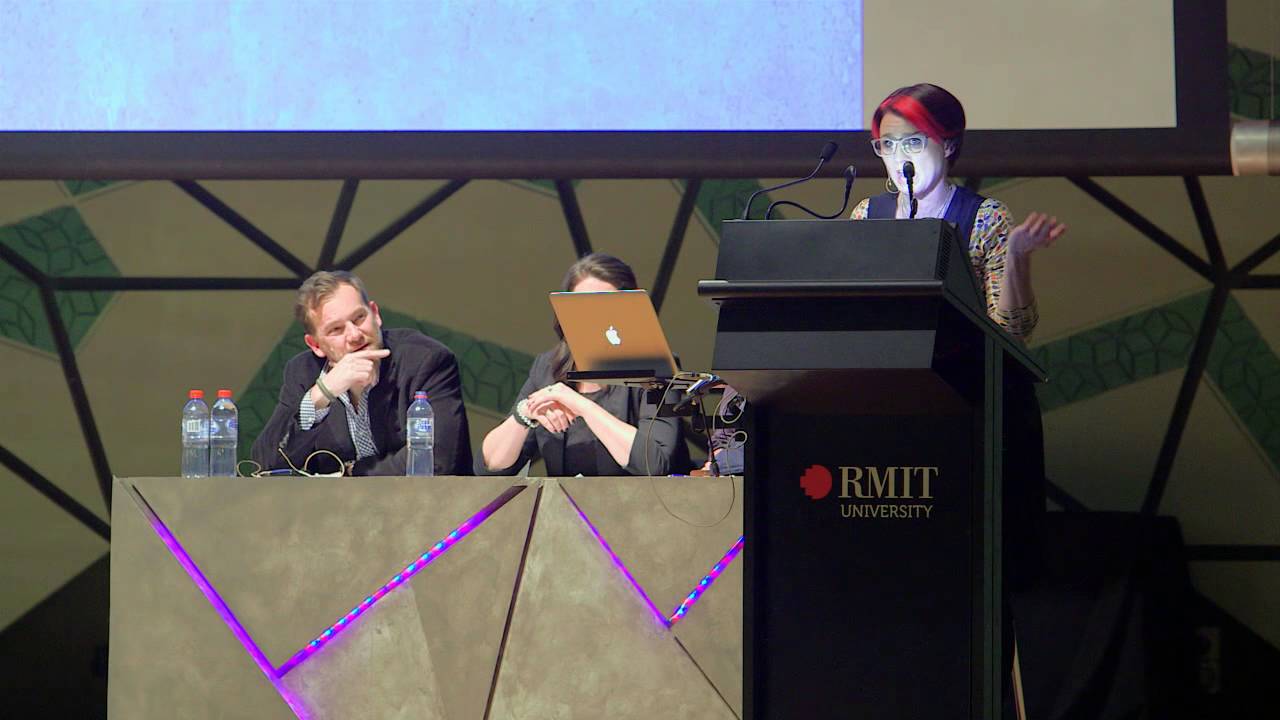 The Fence Comedy Debate -  Cal Wilson (6/7)