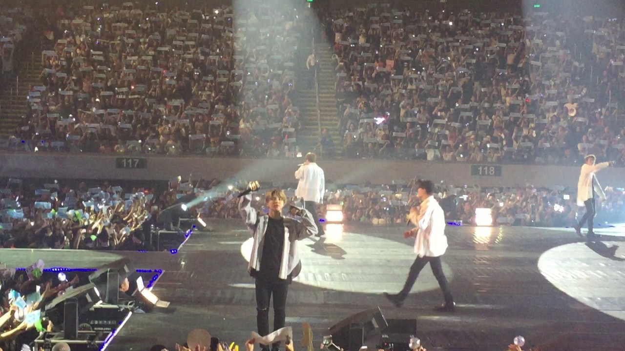 BTS WINGS TOUR IN MANILA DAY 1 YouTube