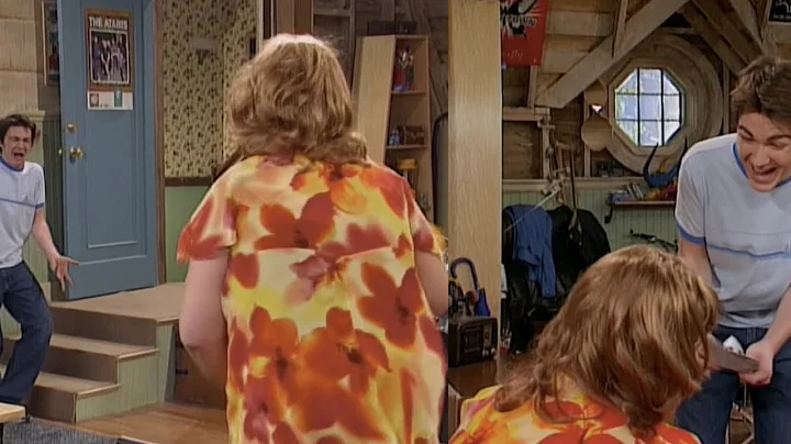 Drake & Josh - Drake Accidentally Finds-Out That J...