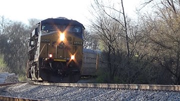 CSX ES40DC 5426 w/ Nice K5LA Leads Empty Automotive Q580-23 on 3/26/22
