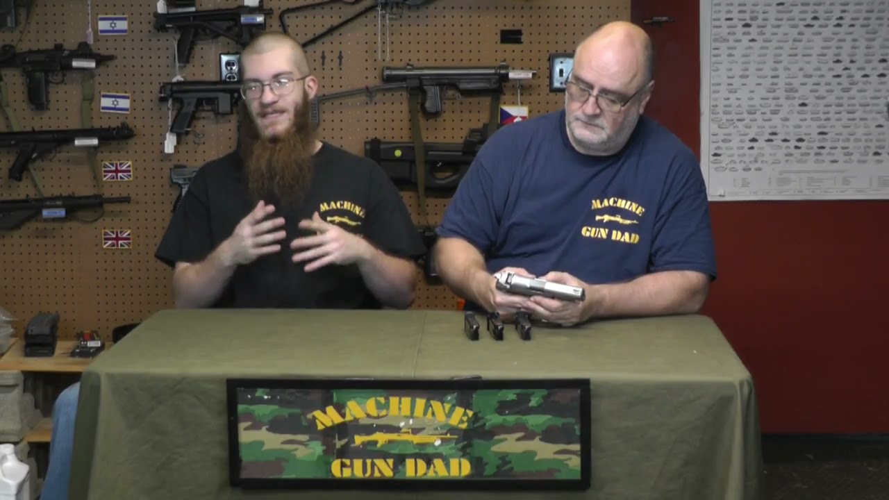 Я нашел Ruger P-85 MK2.