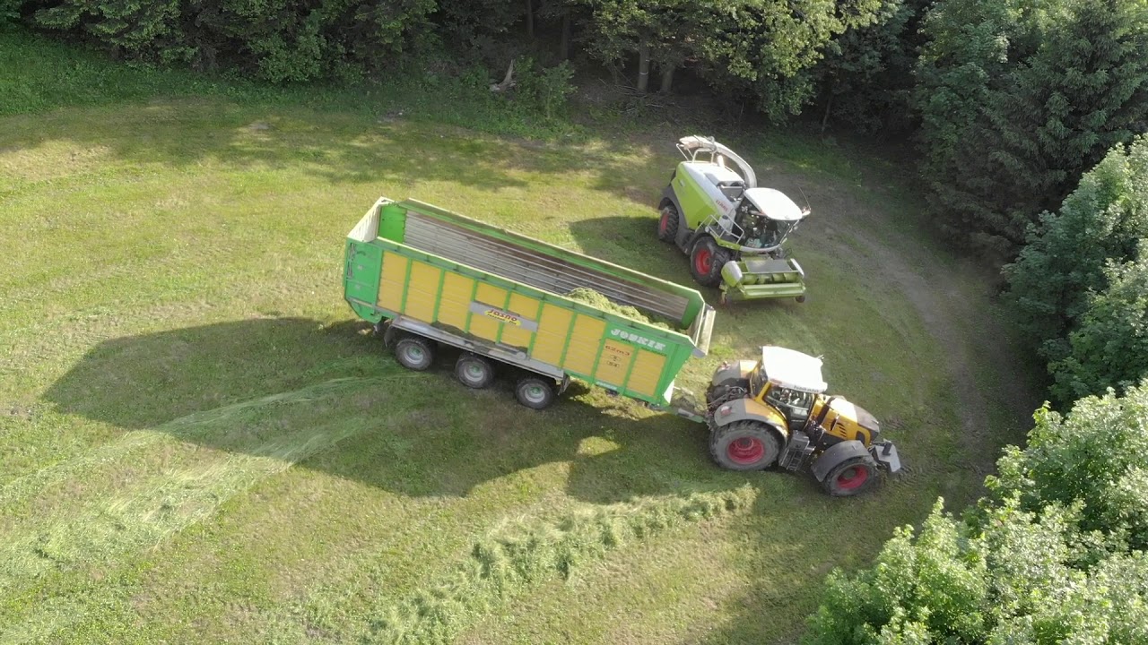 Jasno Jasenná Zlín senáže v Pozděchově z dronu - DJI Mavic Air - 1080p 60fps  (18.6.2019)