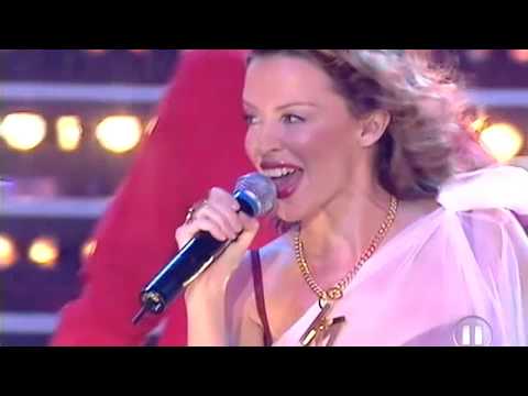 วีดีโอ: Kylie Minogue ขอให้ไปแสดงที่ Eurovision 2015
