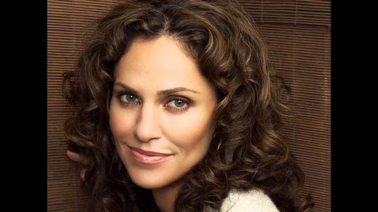 actress amy brenneman amy brenneman an american actress writer and producer actress amy brenneman amy brenneman an american actress writer and producer