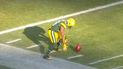 Packers Kick Returners Fielding The Ball Out Of Bo...