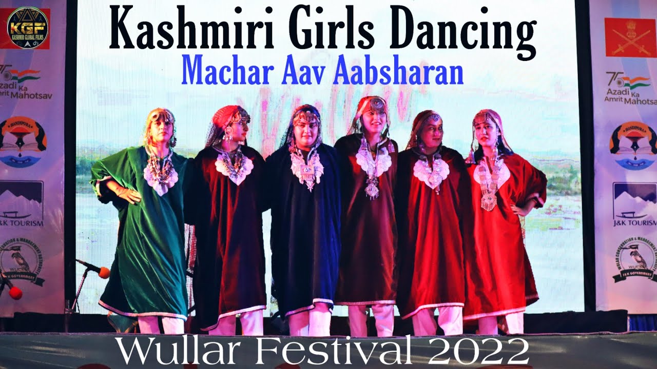 Kashmiri Girls Dancing  Machar Aav Aabsharan  Yemberzal Group  Superhit Kashmiri Song  KGF