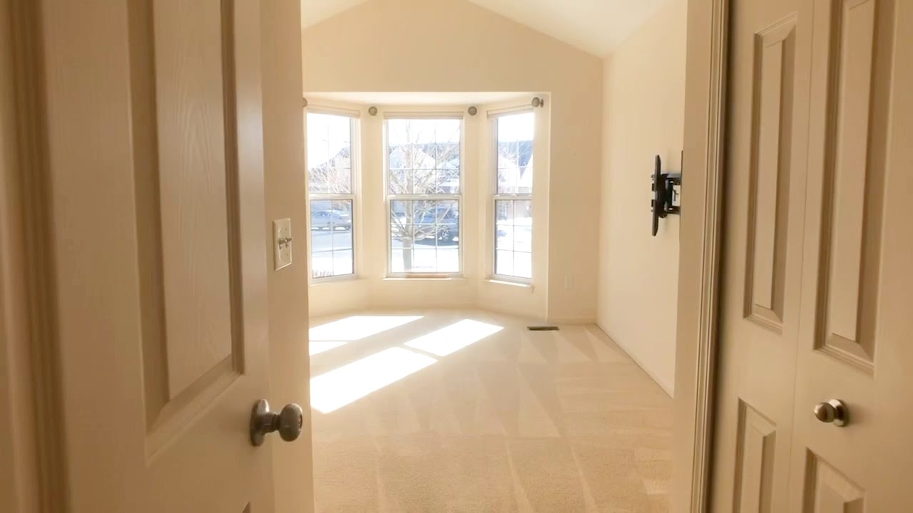 1636 Nottingham Ct, Commerce Charter Twp, MI 48390 unbranded version