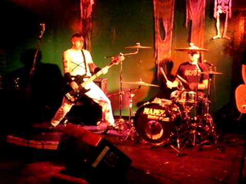 The Dangerfields - Gimme, Gimme Rock 'N' Roll (Live)