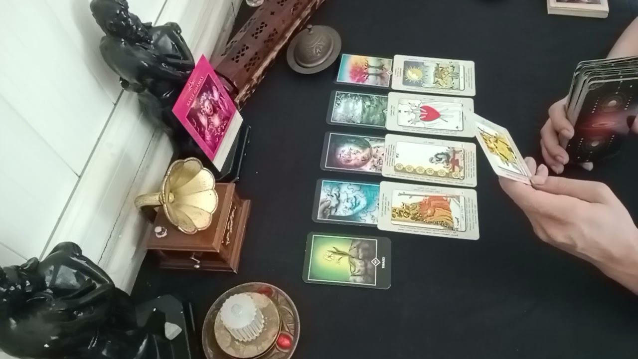 👸 YAKIN VADEDE BENİ NELER BEKLİYOR 🍀#keşfet TAROT #