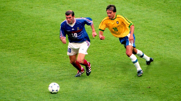 Zinedine Zidane - When Football Becomes Art