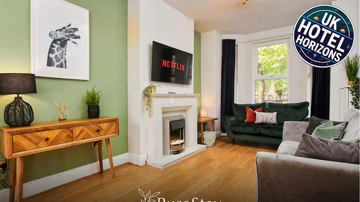 BIG Contractor House with 6 Beds & Free Parking by PureStay - 7 night min! | United Kingdom 🏨