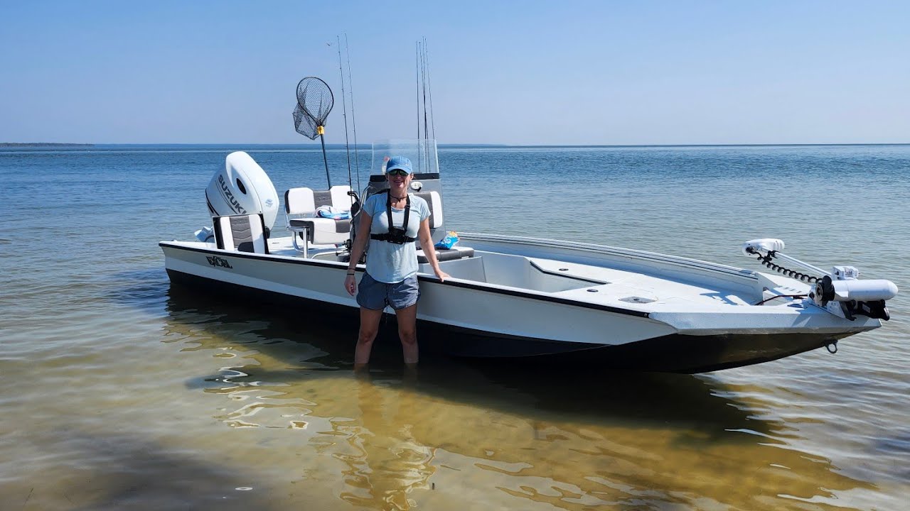 Мы вывели на берег пятнистую морскую форель на новой лодке Excel Bay!!!