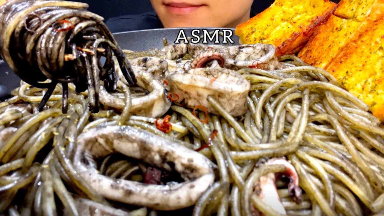 【咀嚼音】イカ墨パスタを食べる！/ASMR/EatingSounds/Mukbang/먹방