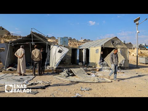 آثار القصف العنقودي على مخيمات إدلب