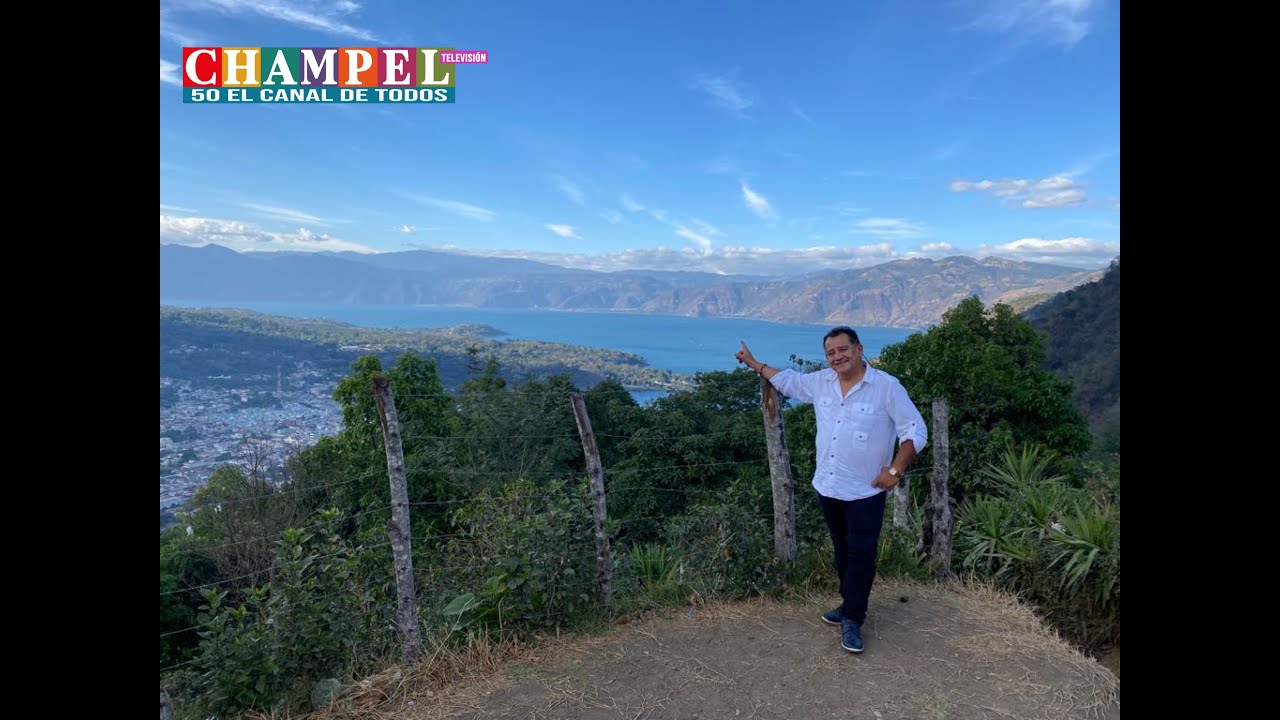 Lago de Atitlàn, desde el mirador de San Pedro Toliman y la aldea Agua