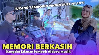 Download Lagu MEMORI BERKASIH VERSI ALDEVA MUSIK CAK TAMBORIN KEBELET PINGIN DUET SAMA EVI MARIANI MP3 Download Lagu MEMORI BERKASIH VERSI ALDEVA MUSIK CAK TAMBORIN KEBELET PINGIN DUET SAMA EVI MARIANI MP3