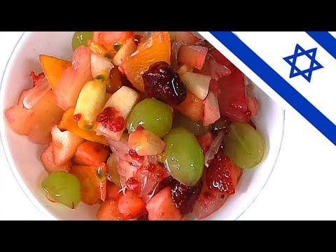 וִידֵאוֹ: איך מכינים סלטים פירות קלים