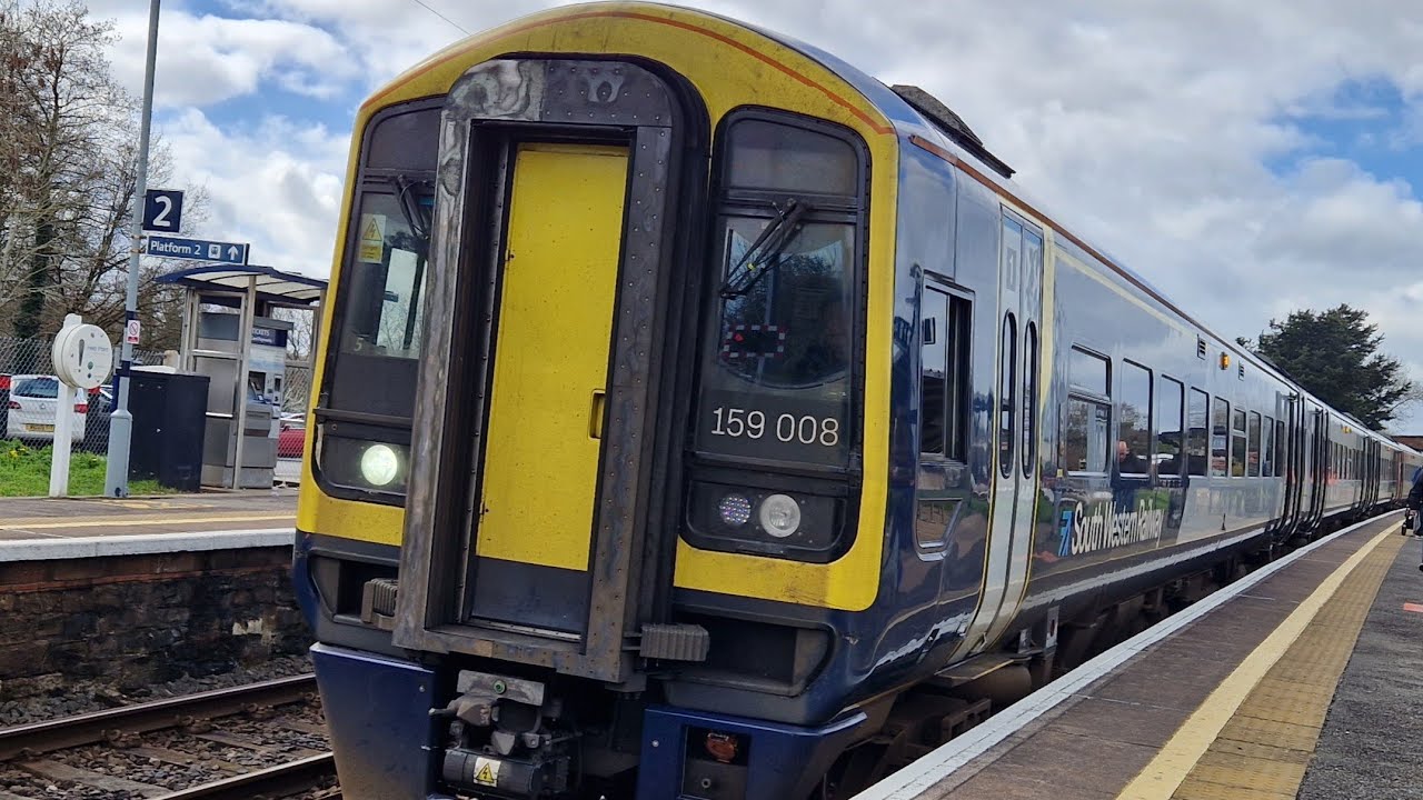 Southwestern Railway Class 159008 + 159108 Is Working 1L48 1255 Exeter ...