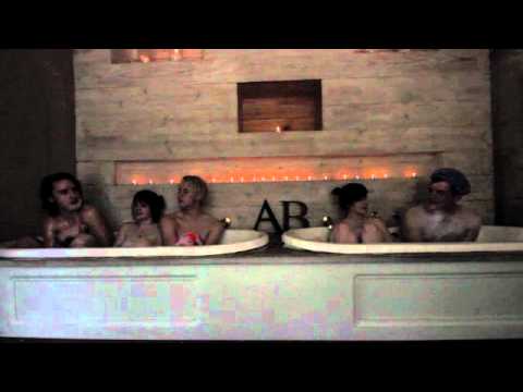 Bathtime with Al Bairre.