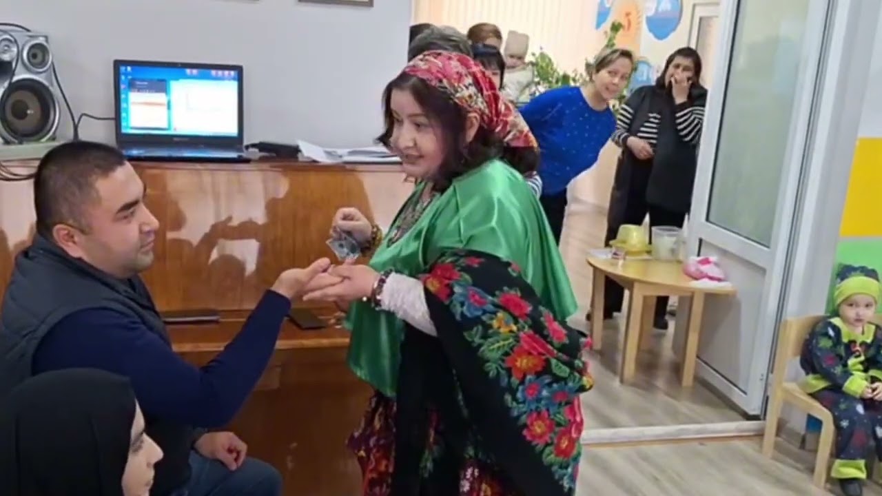 ПЕСНЯ ПОД НОВЫЙ ГОД.ЦЫГАНКА АЗА ГУЛШОДА ТУЛКУНОВНА.СТ ГР.Муз рук ТАБАССУМ.