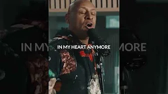 “Fear is not welcome in my heart anymore” 👏 our latest new song cafe “ by @briancourtneywilson