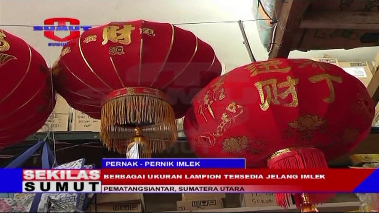 Berbagai Ukuran Lampion Tersedia Jelang Imlek