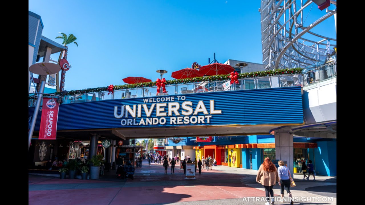 🎄 Magical Christmas at Universal Orlando: Stunning Sights & Sounds You Have to See! 🎅✨