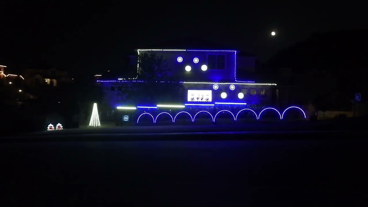 Universal Fanfare Light Show 2022