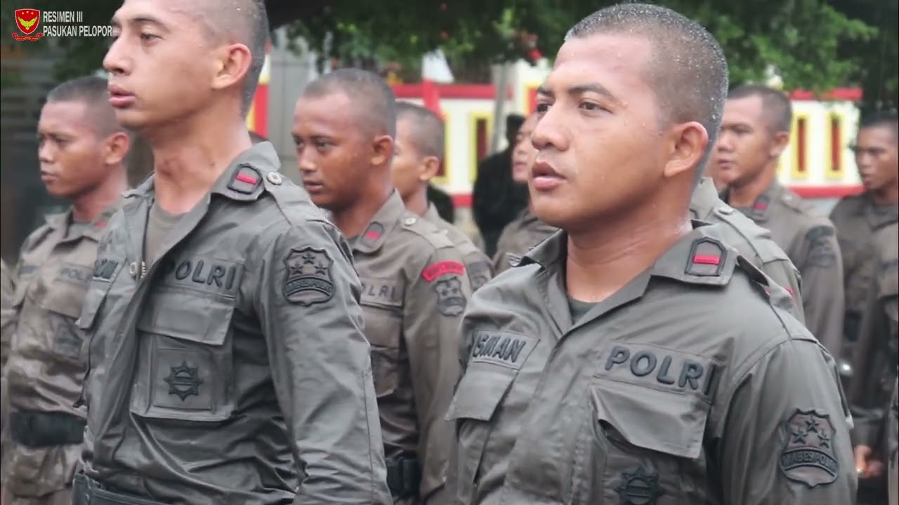 UPACARA TRADISI PENERIMAAN TAJA LETING 51 MEN 3 PASPELOPOR