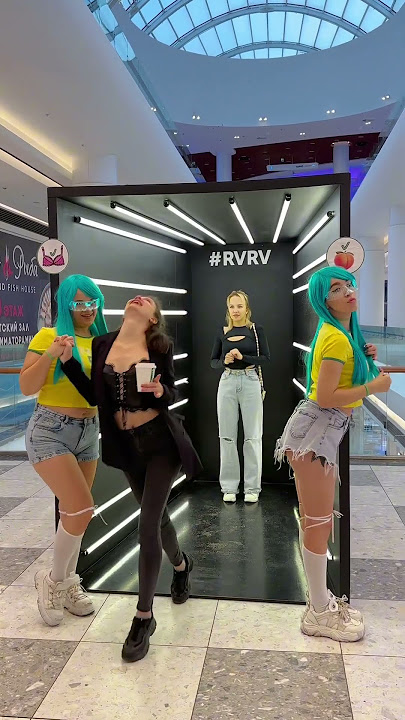 YOUR CHOICE 🤫➡️ #uwu #twins #owo