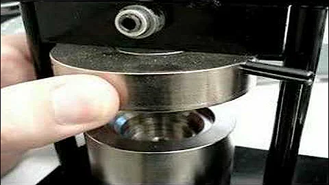 Button Maker Tips - Unstick Your Machine