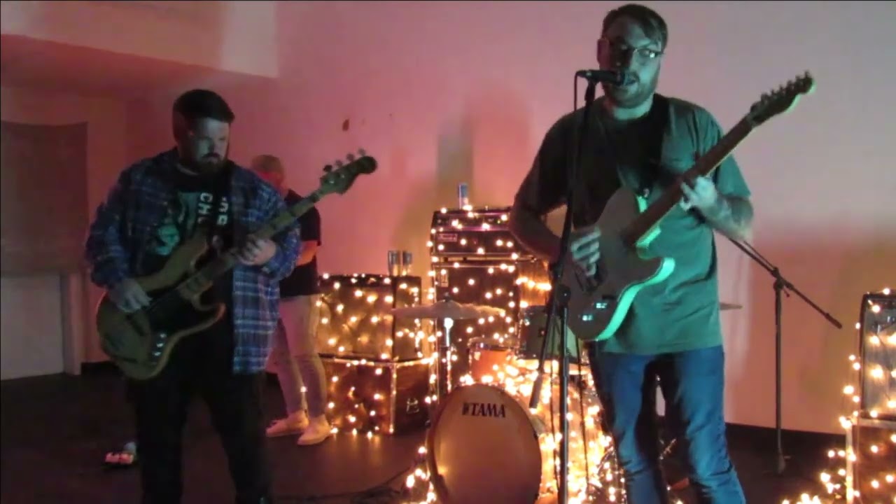 Sucio - Gardenias (Music Video)