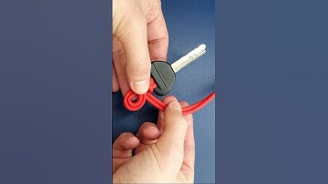 DIY Easy paracord keychain tutorial. Useful knots rope tricks idea. Practical knot tying skills.