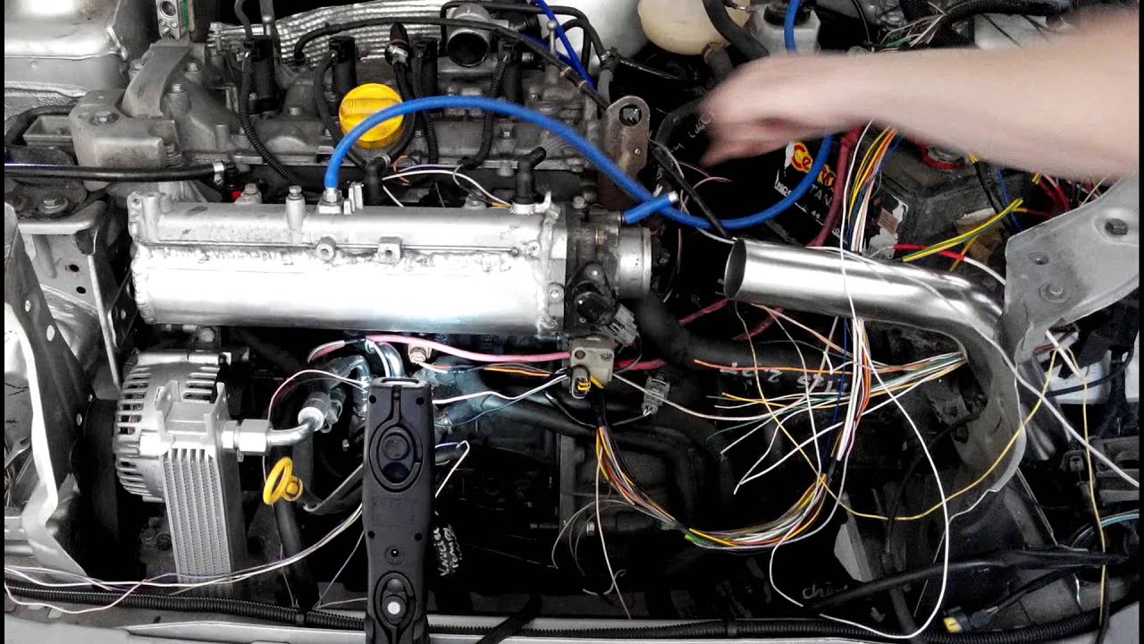 F4rt Engine Clio 2 f4rt first start Ecumaster / Clio 2 2.0T SWAP from 1,5dci - YouTube